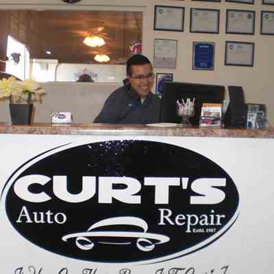 Curts Auto Repair Welcome Front Desk